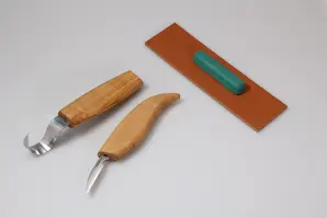 Spikkesett S02 til treskje mm. 2 kniver og slipeutstyr. Beavercraft