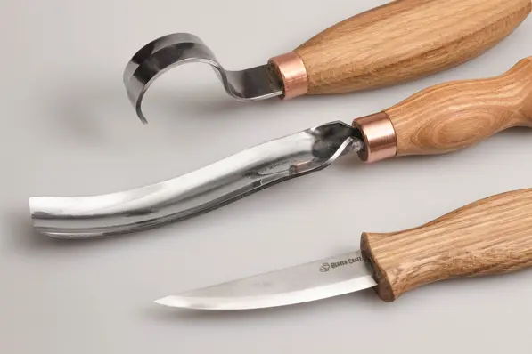 Knivsett S14 til treskje. Høyrehendt 2 kniver og 1 bøyd skulp. Beavercraft 