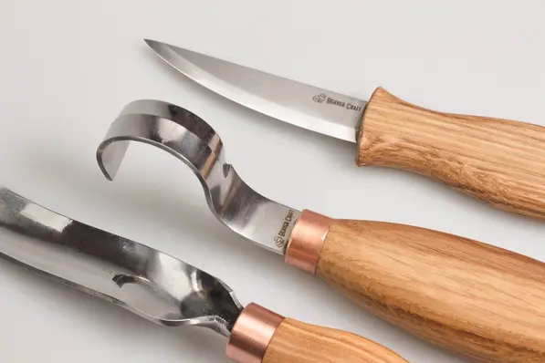 Knivsett S14 til treskje. Høyrehendt 2 kniver og 1 bøyd skulp. Beavercraft 