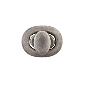 Veskel&#229;s 29 mm - Oval turn lock - AN Antikk nikkel